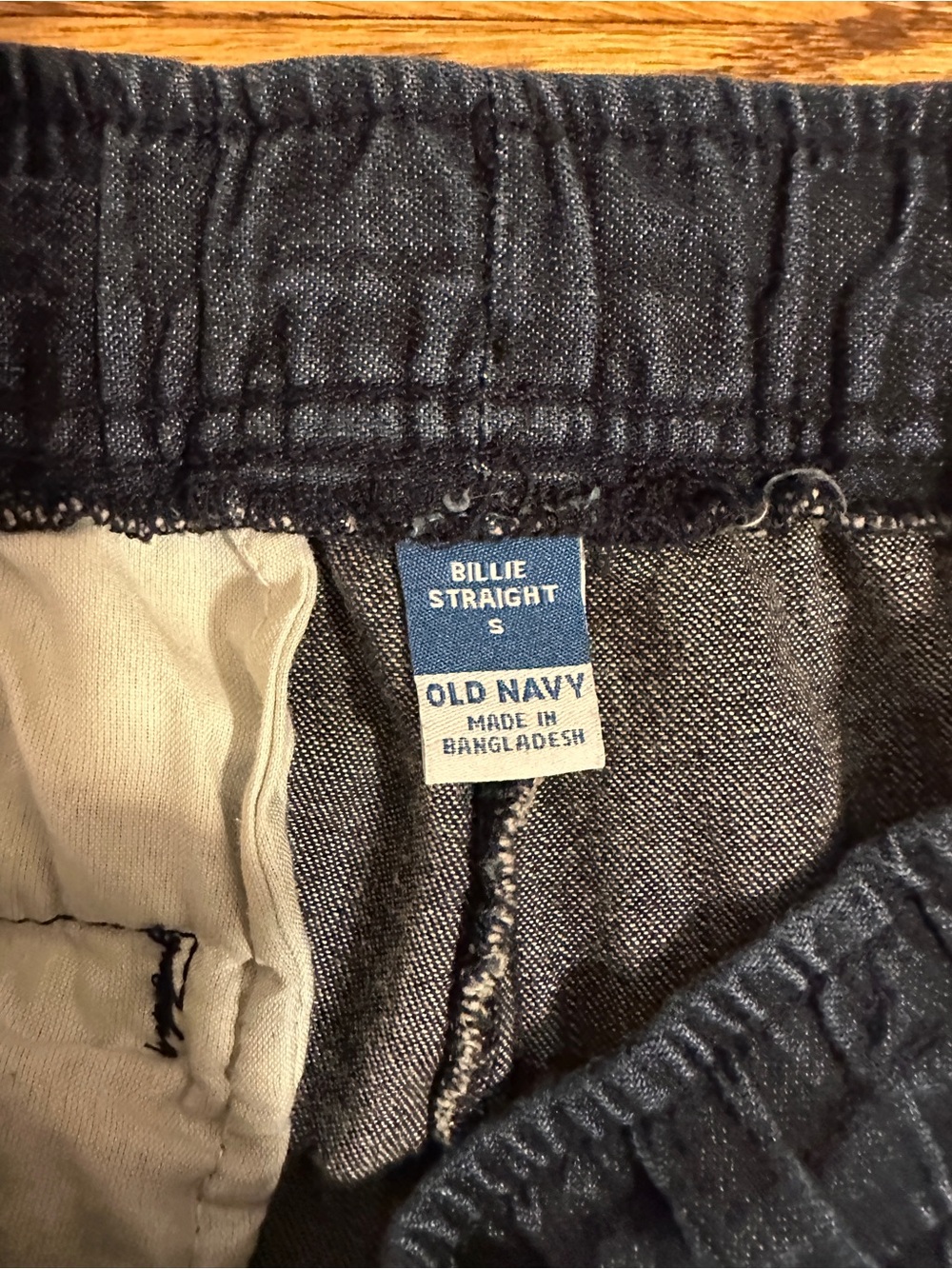 Old Navy Women’s Dark Wash/Wide Leg Drawstring Jean - Picture 2 of 3